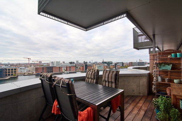 Min bolig ligger tæt på Bryggebroen, Fisketorvet - Copenhagen Shopping Mall, Cyk Copenhagen, Denmark Exclusive apartment with a fabulous view Entire condo vacation rental 15045949