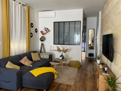 Bien situé, à 5 min à pieds de l'arrêt de tram, 10 min de la gare et centre vill  Bel Appartement avec Jacuzzi dans quartier calme Entire rental unit vacation rental 600315368169866111