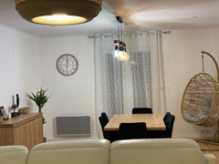 Ce logement paisible offre un séjour détente pour toute la famille.  Magnifique villa reposante Entire villa vacation rental 52785172