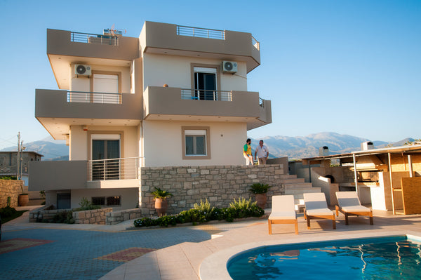 Elpidis Villa is located in Kokkinos Pirgos, only 350 meters from the beach.<br  Crete Region, Greece Elpidis Villa with pool close to the beach Entire home vacation rental 14170855