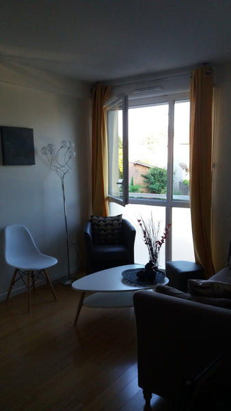 L'appartement est à proximité du tram et à 10 minutes du centre ville de Bordeau Bordeaux, France Charmant T2 proche de Bordeaux Entire rental unit vacation rental 26525143