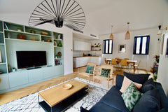 Venez découvrir les charmes de Bordeaux dans notre appartement idéalement situé  Bordeaux, France Magnifique appartement avec garage - Jardin Public Entire rental unit vacation rental 549151549366225261