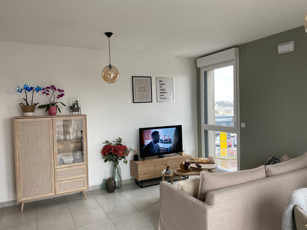 Idéal pour votre séjour à Bordeaux, appartement idéalement placé à Bègles, vous  Bègles, France A Bègles dans une résidence neuve standing. Entire condo vacation rental 570567655018131517