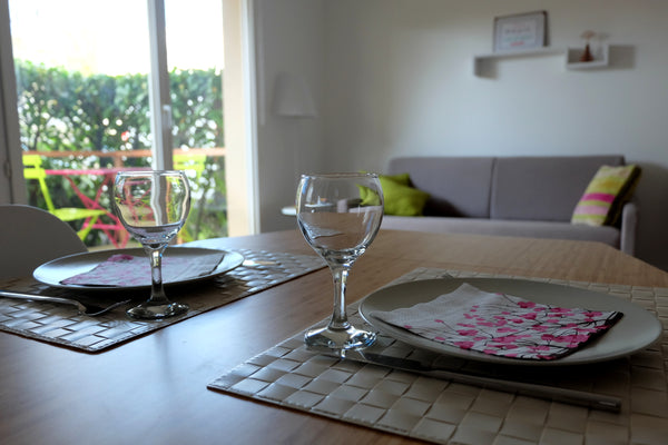 Lumineux et confortable T2 situé au cœur de Talence (cinéma, restaurants, bars,  Talence, France T2 tout confort proche Bordeaux Entire rental unit vacation rental 17551398