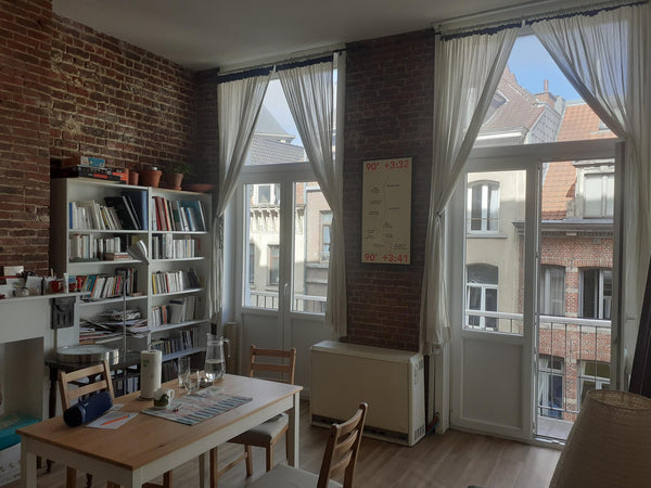 Logement en plein coeur de Bruxelles, dans le quartier typique des Marolles-Sabl Ixelles, Belgium Bruxelles : joli petit appart' dans les Marolles Entire rental unit vacation rental 664187226099854520