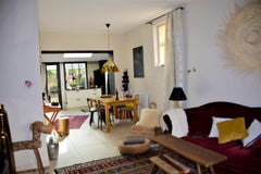 Maison de ville aux plafonds hauts, très lumineuse, chaleureuse, avec cour. Situ Le Bouscat, France Maison pierre avec cour très calme proche Bordeaux Entire home vacation rental 18771445