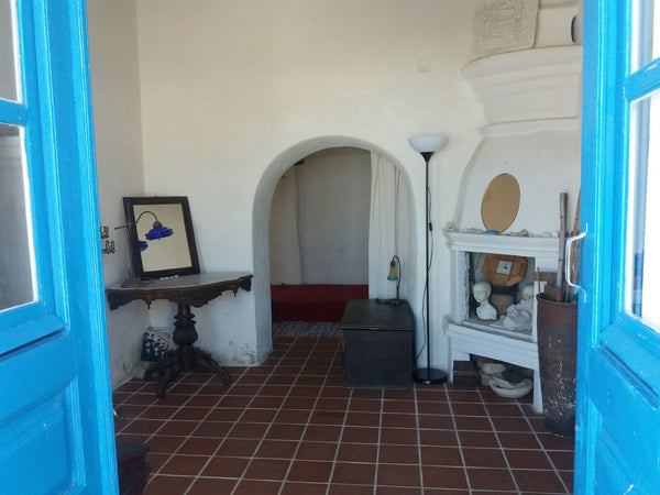 Daphnis est un espace recréé par un sculpteur, Dimitri Romvos. Il offre une ambi Paris, France Daphnis: maison d' artiste Cycladic home vacation rental 13939992