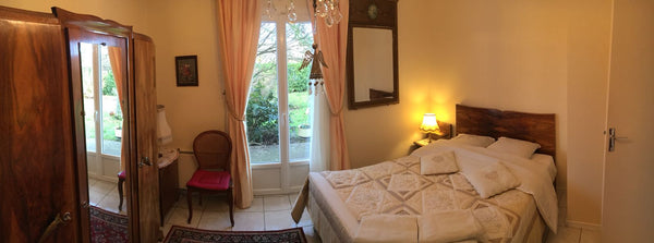 Chambre  de 12 m2, dans une maison individuelle,  lit en 140  avec petite table  Chalabre, France chambre à louer dans maison individuelle Private room in home vacation rental 23204792