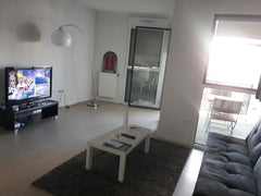 Logement entier simple mais spacieux situé tout près des bassins à flots et de l  Appartement bassins à flots Entire condo vacation rental 20947025