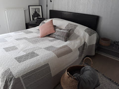 Residence dans un quartier calme et à proximité des facultés et des transports.<  Appt calme et bien desservi Private room in condo vacation rental 45399733