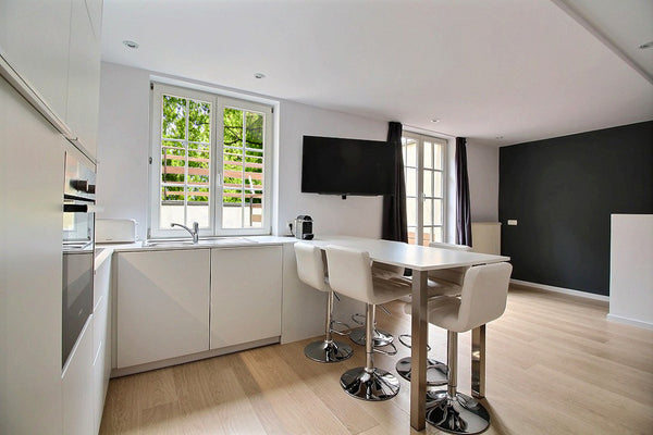 Charmant logement de 100m² avec parking!  Charmant logement de 100m² avec parking! Entire rental unit vacation rental 38670731