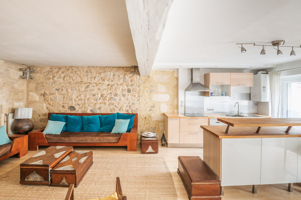 Hypercentre de Bordeaux, situé   au coeur du quartier du jardin public, à deux p Bordeaux, France Bordeaux Centre : grand apt 2 chambres 70m 2 Entire rental unit vacation rental 54156795