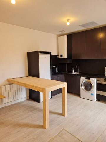 Chambre avec un accès indépendant à 1 minute à pied du tram Jean Jaurès et de l'  Bordeaux-Cenon:chambre privée dans une colocation Private room in townhouse vacation rental 549989669753639023