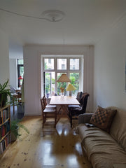 Nyd det simple liv i denne fredelige og centralt beliggende bolig. Tæt på gode s  Dejlig rolig lejlighed i hjertet af KBH Entire condo vacation rental 709290476514204277