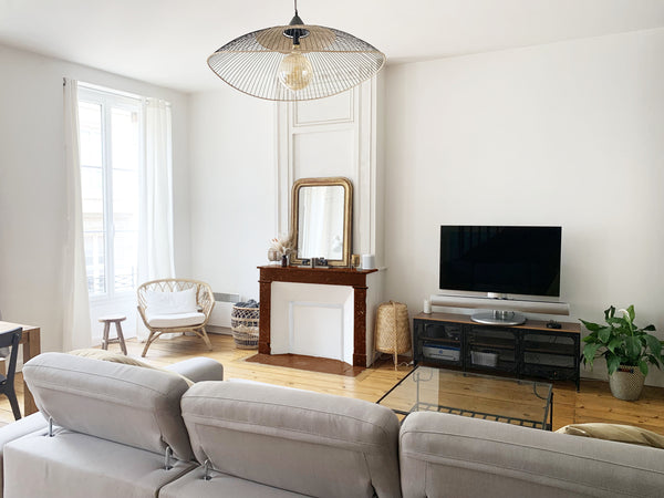 Bonjour à tous,<br /><br />Pour la saison estivale, nous louons notre petit coco Bordeaux, France Joli appartement de 100m2 hyper centre de Bordeaux Entire rental unit vacation rental 617412758998281025