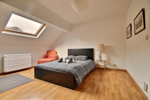 Chambre privée dans une petite maison de ville proche du centre-ville et qui est Saint-Gilles, Belgium Chambre privée 3 à Bruxelles Private room in home vacation rental 40530176