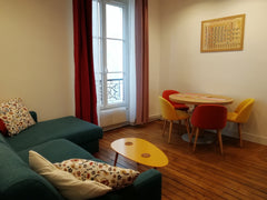 Deux pièces 37m² refait à neuf, se trouvant à 20min à pied du Sacré Cœur dans le Paris, France Chaleureux appartement à Paris au pied du Metro Entire rental unit vacation rental 24134678