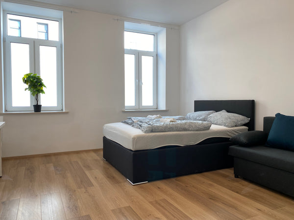 Genieße einfachen Zugang zu allem von dieser perfekt gelegenen Unterkunft aus. Vienna, Austria Aris Apartments 1140 Top 2 Entire rental unit vacation rental 53043790