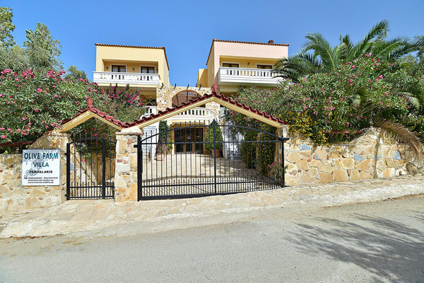 Once an olive farm, Olive farm villa is set apart in its own grounds of olive tr Royal Tunbridge Wells, United Kingdom Luxury Villa with private pools. Olive Farm Villa Entire home vacation rental 689739