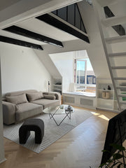 Den to-etagers lejlighed er nyrenoveret og indrettet i klassisk dansk stil. Du k Denmark Unik, nyrenoveret lejlighed i hjertet af Østerbro Entire loft vacation rental 690938918558667031