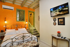 Casa della Favola provides the visitor with nicely decorated, newly renovated an Chania, Greece Casa della Favola - Junior Suite #2 Room in aparthotel vacation rental 26639769