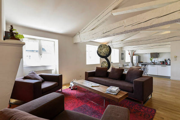 In an apartment of 3 rooms to the calm in the heart of marvellous Bordeaux! Disc Bordeaux, France Flat 3 bedrooms Historical Center Entire rental unit vacation rental 22614832