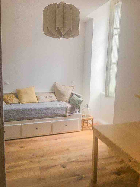 Joli studio (totalement indépendant) refait à neuf en rez de chaussée place nans Bordeaux, France Joli studio bordelais Private room in guesthouse vacation rental 50571014