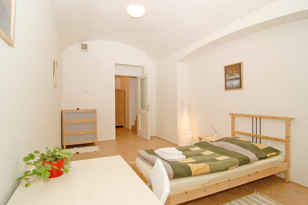 Fully furnished three-bedroom apartment just a few minutes from the historical p Prague, Czechia Luxury 3-bedroom apartment CENTRAL! Entire rental unit vacation rental 3601294