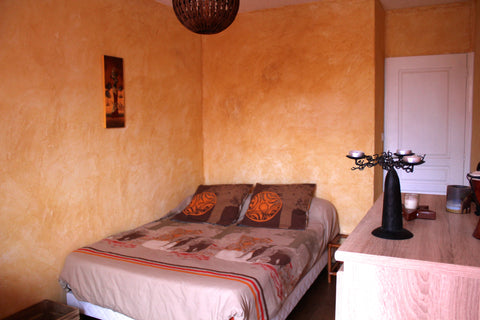 Chambre spacieuse et confortable à disposition dans un grand appartement.<br />À Bordeaux, France Chambre cosy proche de la gare Private room in condo vacation rental 22053382