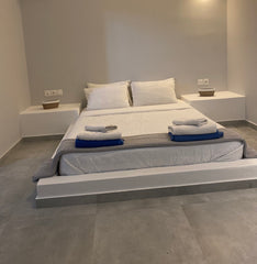 Villa with authentic island character and an inviting ambiance that instantly ma Greece Abrazo Villas "Villa Ammos" Cycladic home vacation rental 15169461