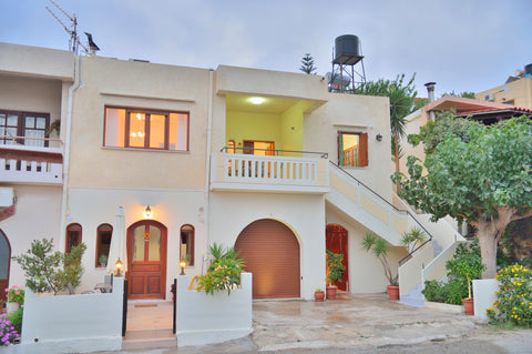 Alexandros House is located in Platanos, Kissamos just 20m away from the doctor' Chania, Greece Alexandros House Entire home vacation rental 26914454