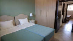 A spacious apartment in Koubelis area, 4.5 Km from the center of Chania, 15 min   Petros Spacious and Quiet Apartment in Chania Entire condo vacation rental 656996383603446054
