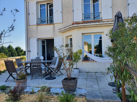 Maison avec piscine dans un quartier calme à Ambares et Lagrave.<br />Située à 1 Ambarès-et-Lagrave, France Ambares et Lagrave maison avec piscine Entire townhouse vacation rental 49823644