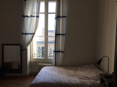 Je loue ma chambre au sein d'une collocation. Il y a quatre personnes. Les espac Bordeaux, France Chambre 37 cours de la Martinique Private room in rental unit vacation rental 19288050