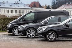 London Airports (Heathrow Gatwick Luton Stansted) Transfer to London city Private Tours and Travel Guide Europe London CITY London Destination Tour Europe London CITY London