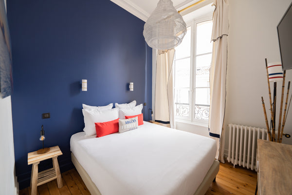 La Maison Manège vous propose une chambre double climatisée de 14m2 avec une dom Bordeaux, France Chambre Double Cap FERRET  idéal pour 2 personnes Room in hotel vacation rental 47591134
