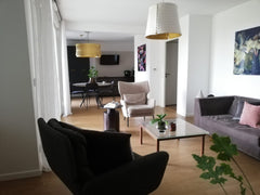 Emplacement idéal, entre Darwin et le jardin botanique, à proximité de la cité d Cenon, France Appart entier vue Bordeaux et Garonne -près Darwin Entire condo vacation rental 637638615526312421