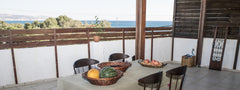 A 195 sq. m. maisonette set on the beautiful beach of Katalyki in Southern Crete  Into the blue - Vintage chic seaside maisonette. Entire home vacation rental 26555569