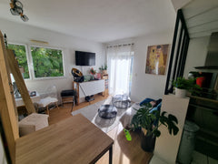 Oubliez vos soucis dans ce logement spacieux et serein.<br />Venez découvrir Bor Blanquefort, France Appartement cosy place parking gratuite extérieure Entire rental unit vacation rental 52922722