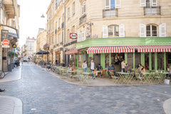 Classic, clean and simple place to eat&sleep !<br /><br /><b>License number</b>< Bordeaux, France One bedroom , historic center of Bordeaux Entire rental unit vacation rental 582504252059192128