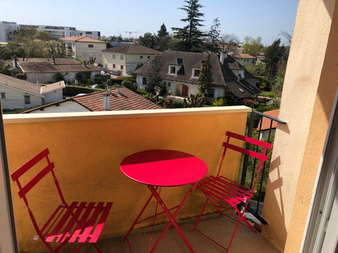 Confortable appartement de 100m2 situé à Mérignac, au pied du tram A, ligne dire  Grand appartement proche tram direct gare/aéroport Entire rental unit vacation rental 591240636308801401