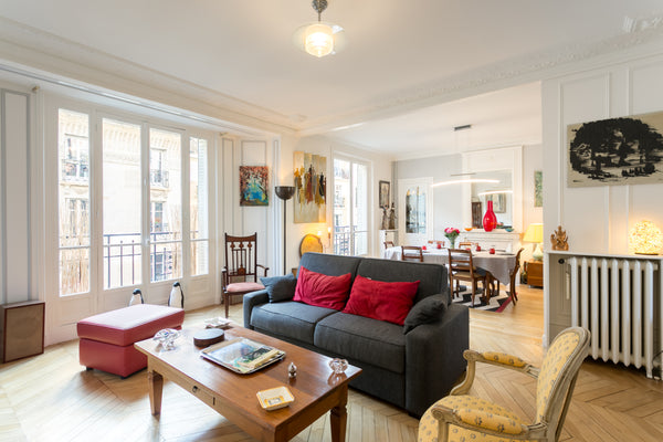 In the heart of Paris, between the Montparnasse neighborhood and the Eiffel Towe Paris, France Charming family appartment in the heart of Paris Entire rental unit vacation rental 24749769