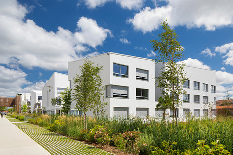 T1 lumineux intégralement équipé avec coin cuisine, salle d'eau et WC. Ce studio  Appartement lumineux dans un Eco quartier Entire rental unit vacation rental 18542781