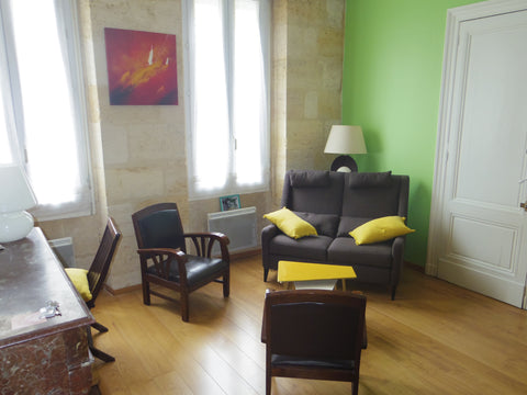 Joli Loft cosy en plein cœur du quartier de Meriadeck. Profitez d'une maison idé Cenon, France Loft cosy 100m2 au centre de la ville Entire townhouse vacation rental 35177118