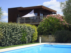 Architect wooden house situated in a quiet area in Begles, at 500 meters from Tr Bègles, France Architect wooden house with terrace (shared pool) Entire home vacation rental 7043980