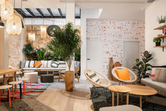 Auberge de jeunesse trendy, chic et cool, Central Hostel, propose les meilleurs  Bordeaux, France Central Hostel Bordeaux - Lit en dortoir de 6 pers Shared room in hostel vacation rental 33232906