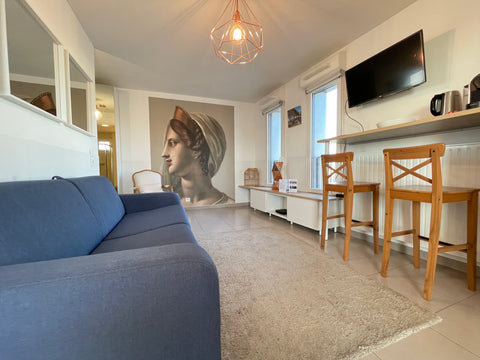 Studio 27sq for rent Bordeaux - Cité du Vin<br /><br /><b>The space</b><br />ACC  Comfortable studio for 2 with parking near Cité du Entire rental unit vacation rental 549078459451323046