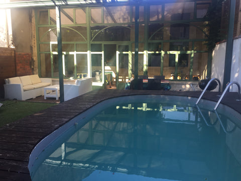 Véritable et typique double échoppe bordelaise, située à quelques minutes du cen  Échoppe bordelaise typique avec piscine Entire townhouse vacation rental 50848907