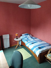 Chambre simple dans maison habitée avec jardin.<br />Petit déjeuner offert jusqu  Halte verte 1litouest Private room in home vacation rental 35648959