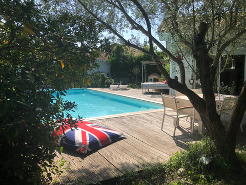 Belle villa familiale de 180 m2 idéalement située à 10 min de Bordeaux centre au Mérignac, France A 10 Min de Bordeaux centre,Villa en bois&Piscine Entire home vacation rental 24827485